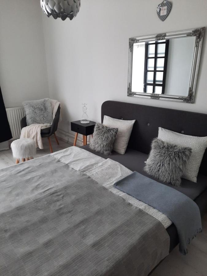 Downtown'S Pearl Lejlighed Pécs Eksteriør billede