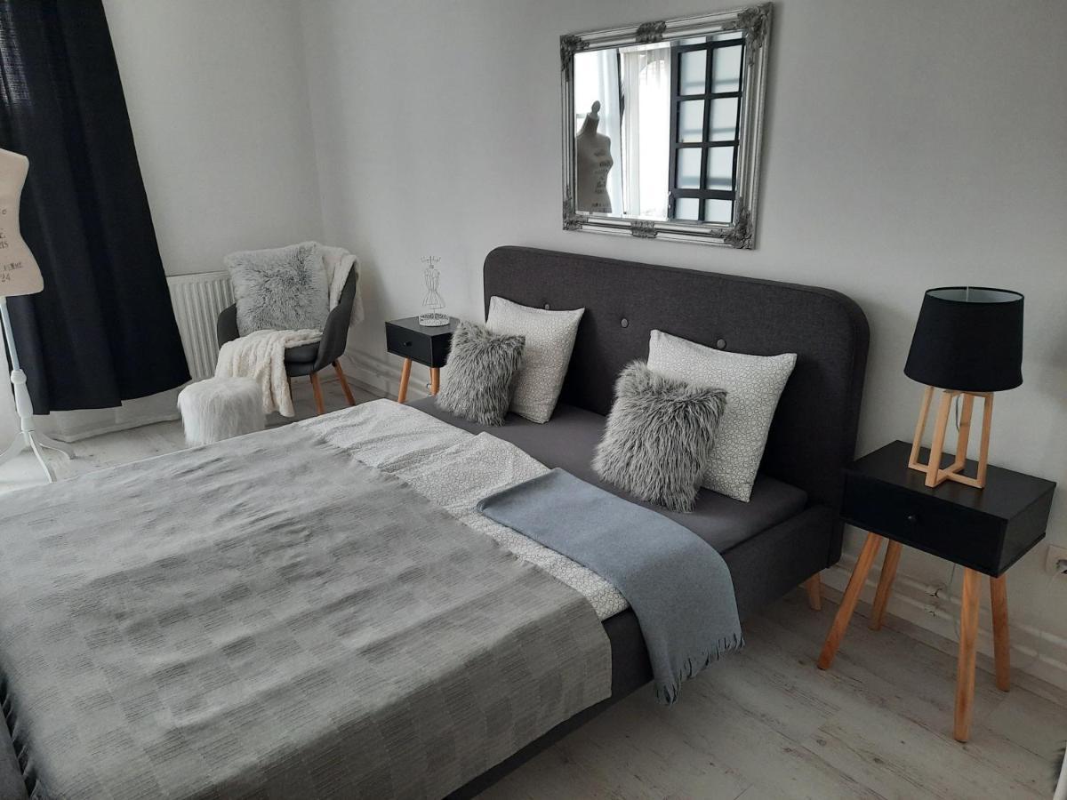 Downtown'S Pearl Lejlighed Pécs Eksteriør billede